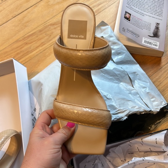 Dolce Vita Stella Heel - Picture 8 of 9